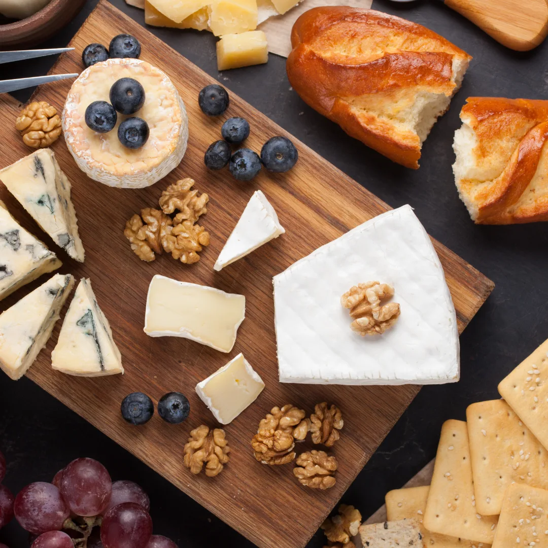 Antipasti und Käse für den Mädelsabend bei Büsra Boz